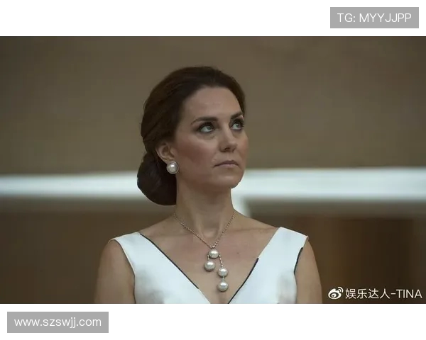 高光时刻背后的真实瞬间:转播镜头下球员微表情的深度解读 高光时刻背后的真实瞬间:转播镜头下球员微表情的深度解读